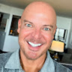 Meet your Posher, Chris